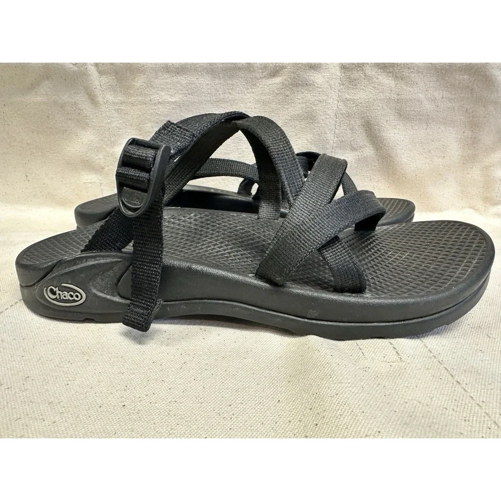 Chaco Women's Sandals Size 7 Black Adjustable Strap Slip On Outdoor Hiking - Picture 2 of 11